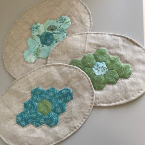 Kaffebrik med blomst