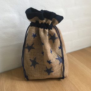 Julegavepose med broderi