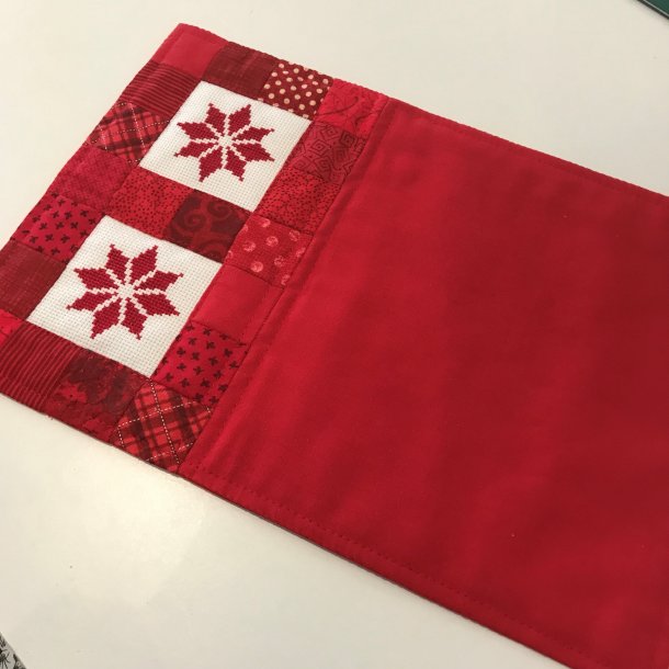 kaffeserviet med broderi og patchwork